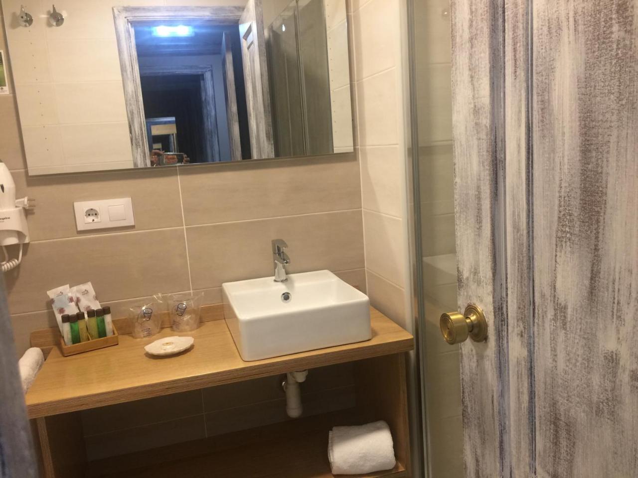 Hotel 塞拉诺瓦 外观 照片
